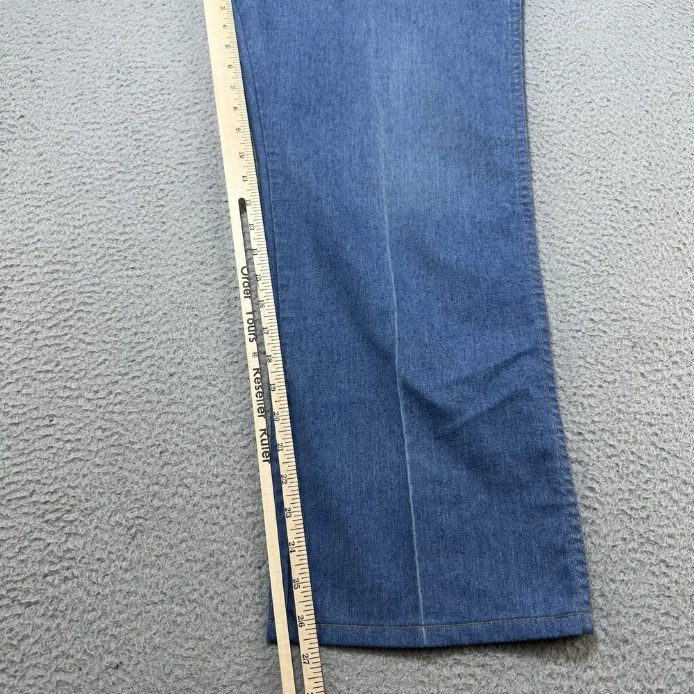 Vintage Wrangler Jeans Men's 34x26.5 Blue Light Denim Flared Pleated Work Casual